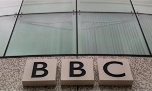Boris Johnson and Dominic Cummings in disagreement over scrapping BBC licence fee