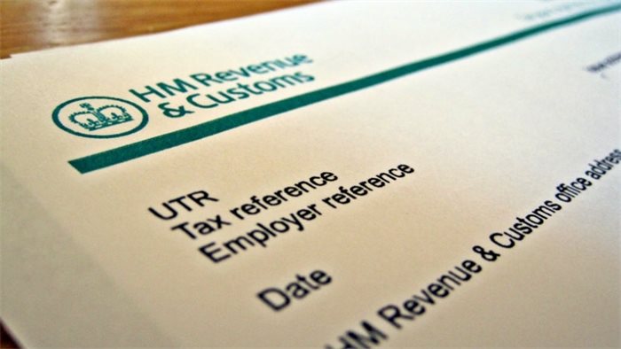 Taxpayers to be let off £100 fine for late self-assessments in major rule change