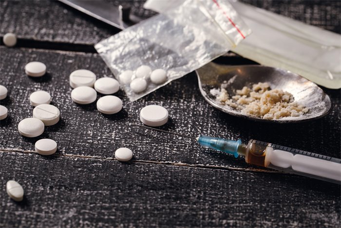 Drug deaths rise in Scotland to 1,172 people