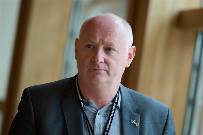 Murray Foote to stand down as SNP chief executive