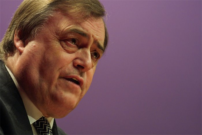 John Prescott: Tributes paid to political 'colossus' 