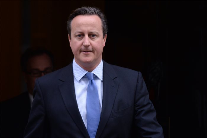 Refugee crisis: David Cameron says letting people stuck in Calais into UK would 'act as a magnet'