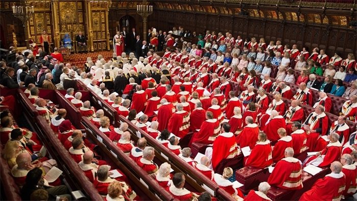 Lords defeat UK government to endorse Labour’s Brexit customs union position