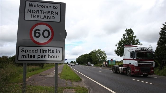 Irish border fears ‘could lead to extended Brexit transition period’