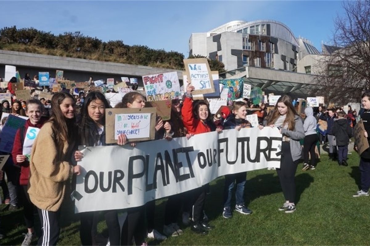 Hundreds gather outside Scottish Parliament for school ...