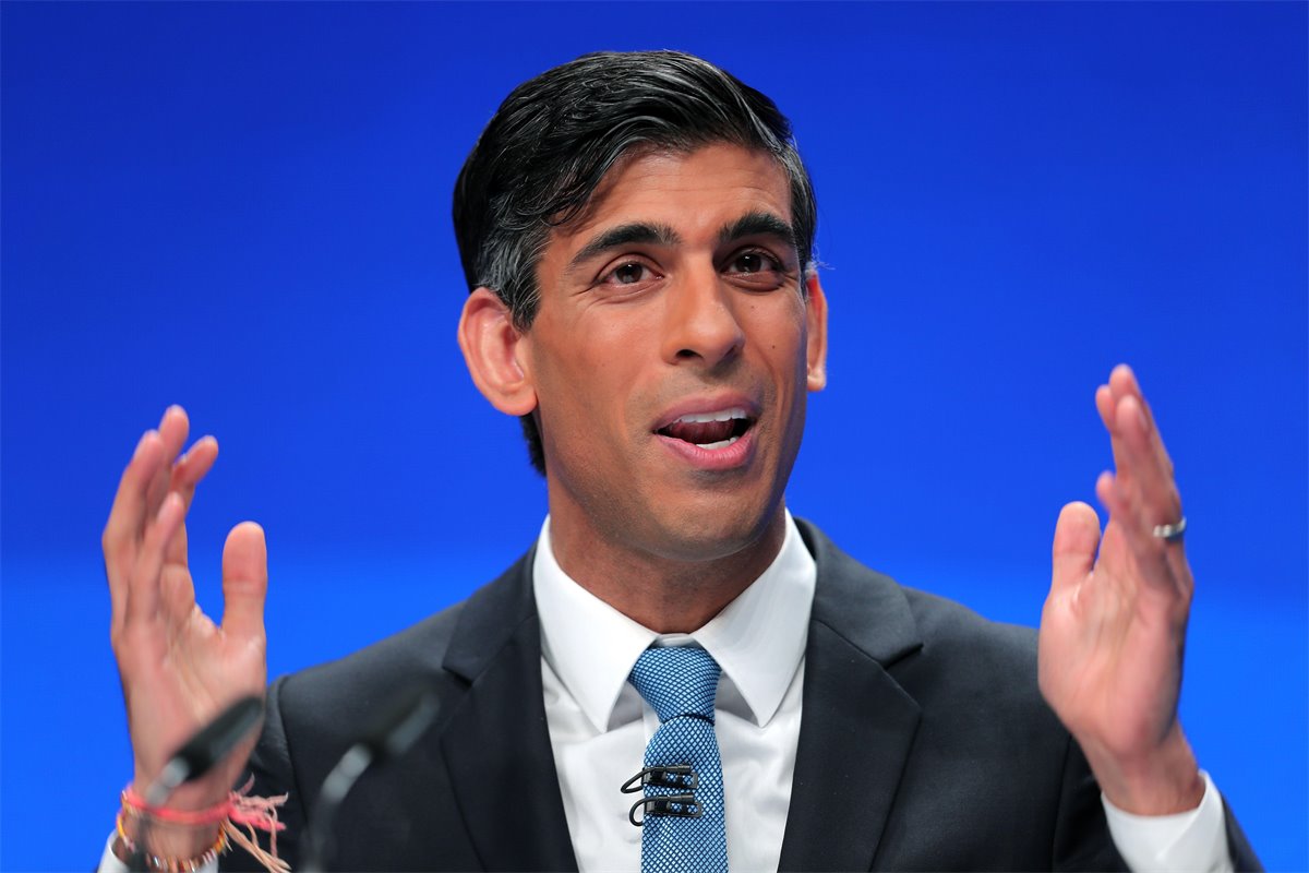 Rishi Sunak to announce North Sea carbon capture scheme - and 100 oil ...