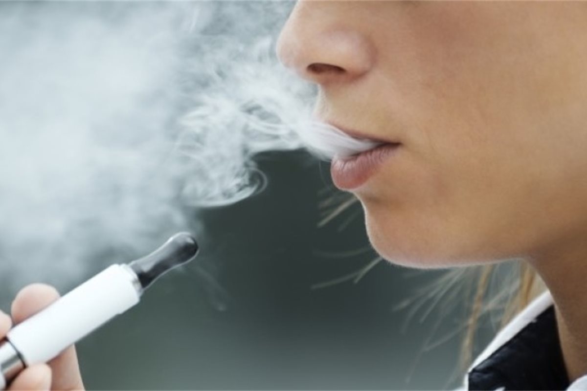 E cigarette 18 age limit to be introduced