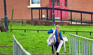 Homelessness report reveals 'risk' to children in Scotland