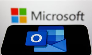 Outlook users still locked out of accounts