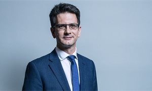 UK Brexit minister Steve Baker apologises for suggesting civil servants trying to sabotage Brexit